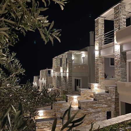 Vardians Villas & Suites Каристос Экстерьер фото