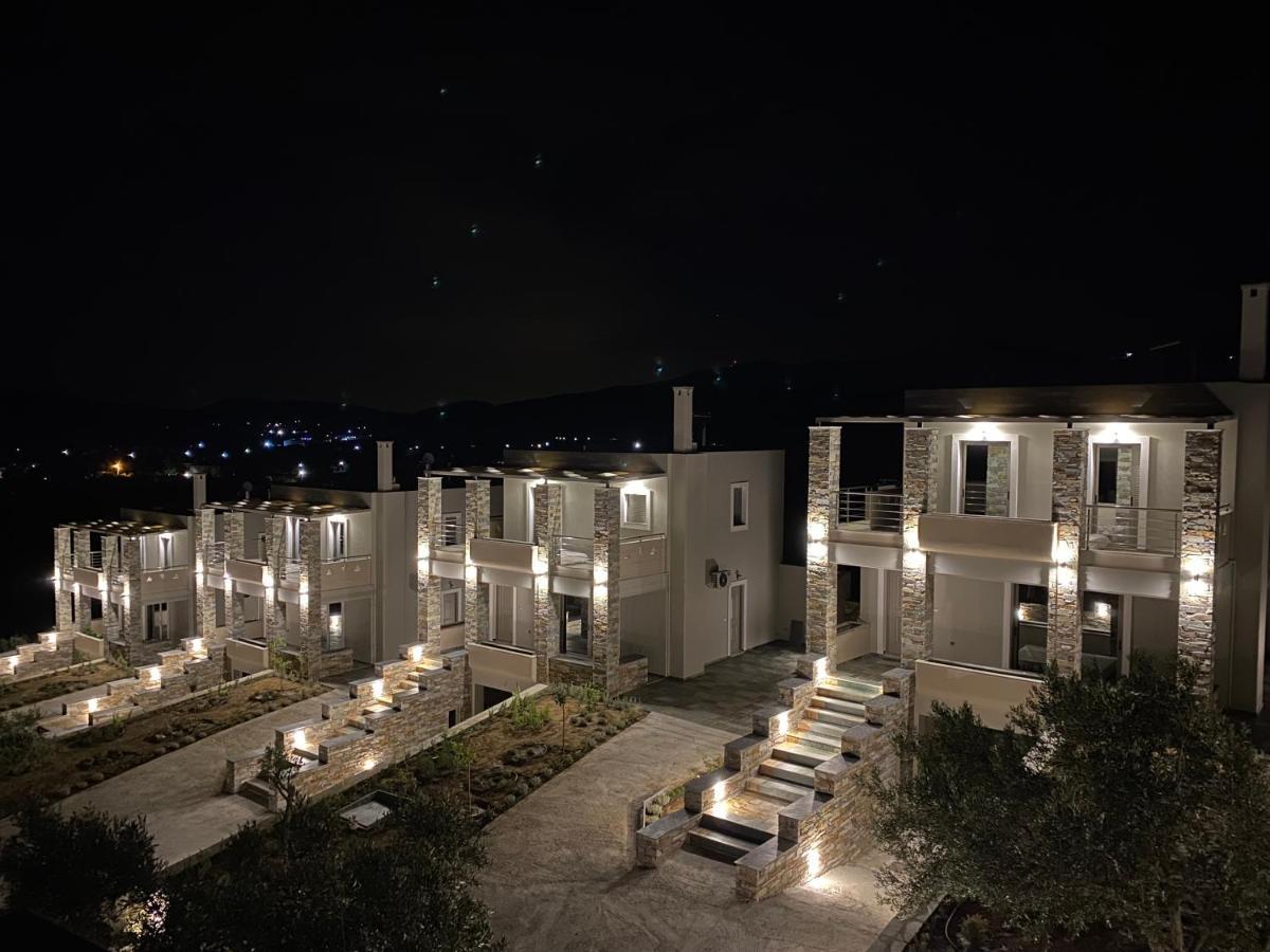 Vardians Villas & Suites Каристос Экстерьер фото