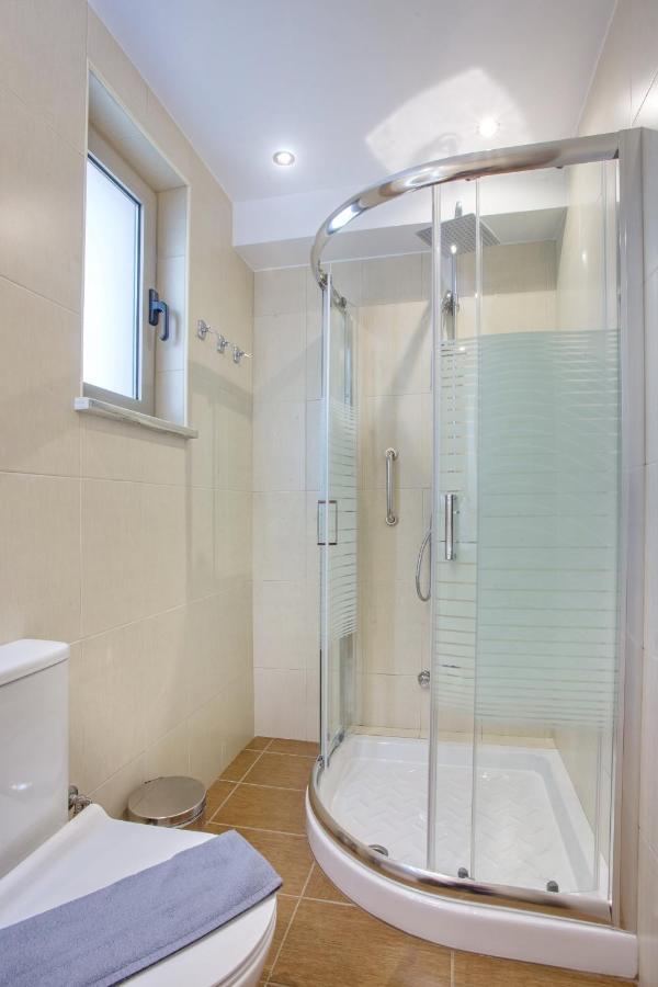 Vardians Villas & Suites Каристос Экстерьер фото